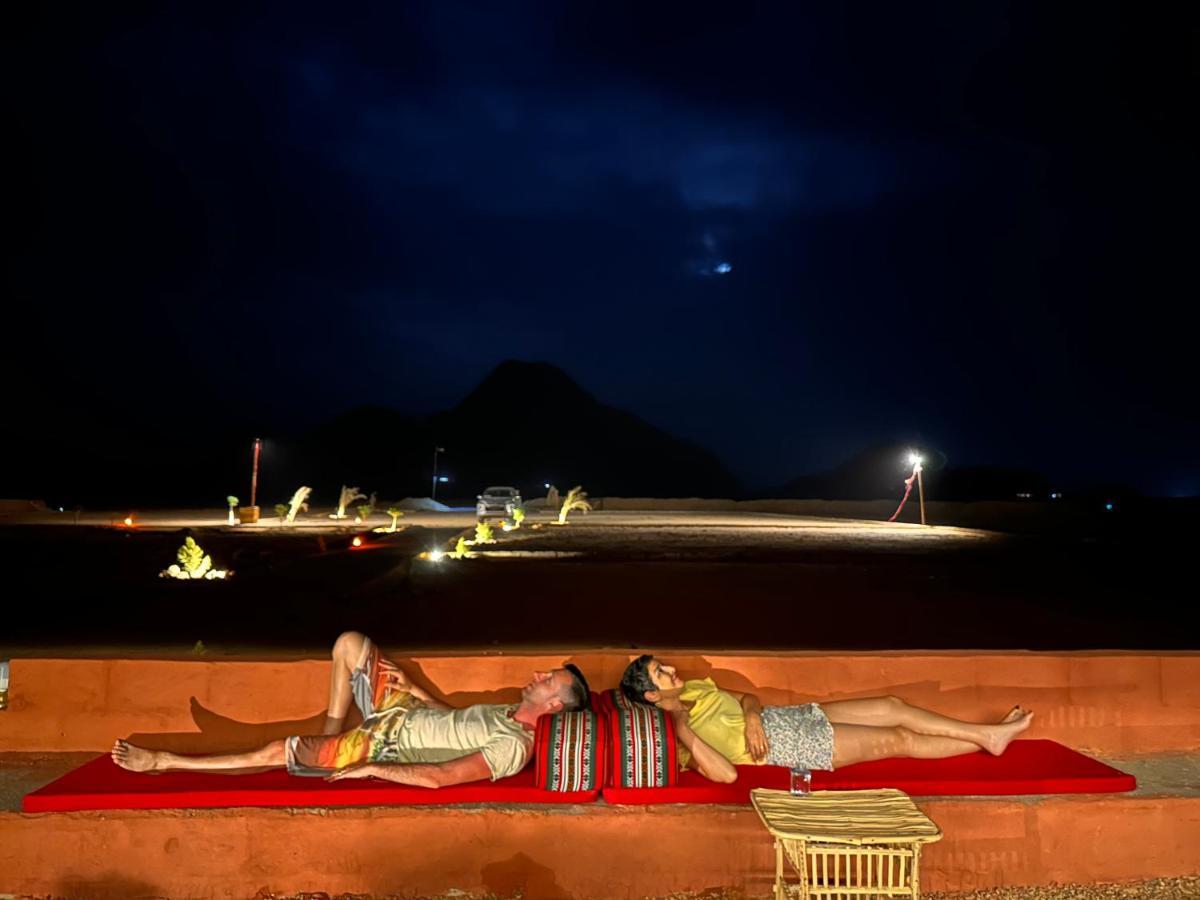 Rum Island Luxury Camp & Bubbles Hotel Вади-Рам Экстерьер фото