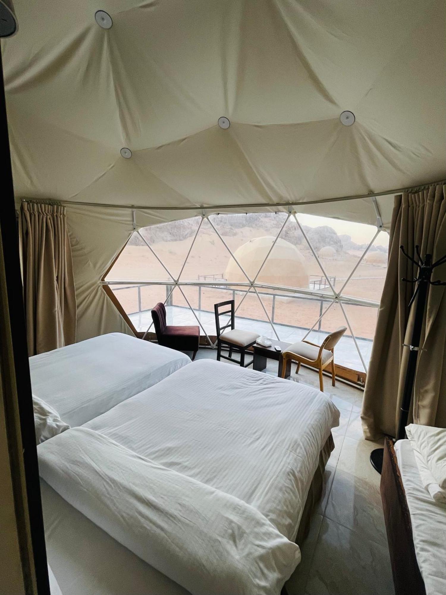 Rum Island Luxury Camp & Bubbles Hotel Вади-Рам Экстерьер фото