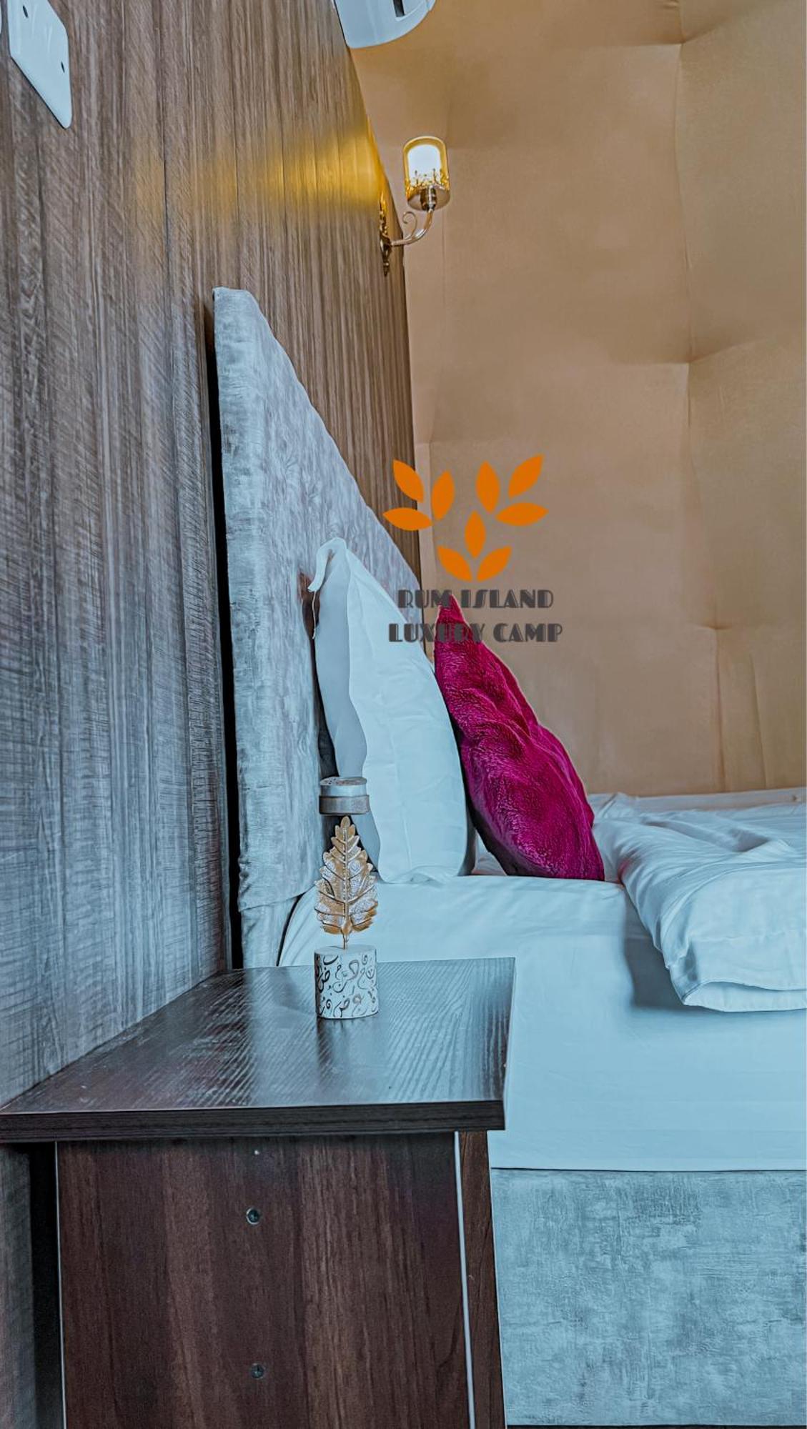 Rum Island Luxury Camp & Bubbles Hotel Вади-Рам Экстерьер фото